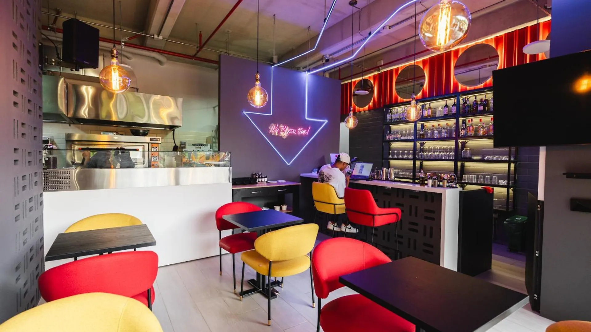 ****  Heiss Hotel Medellin Colombia