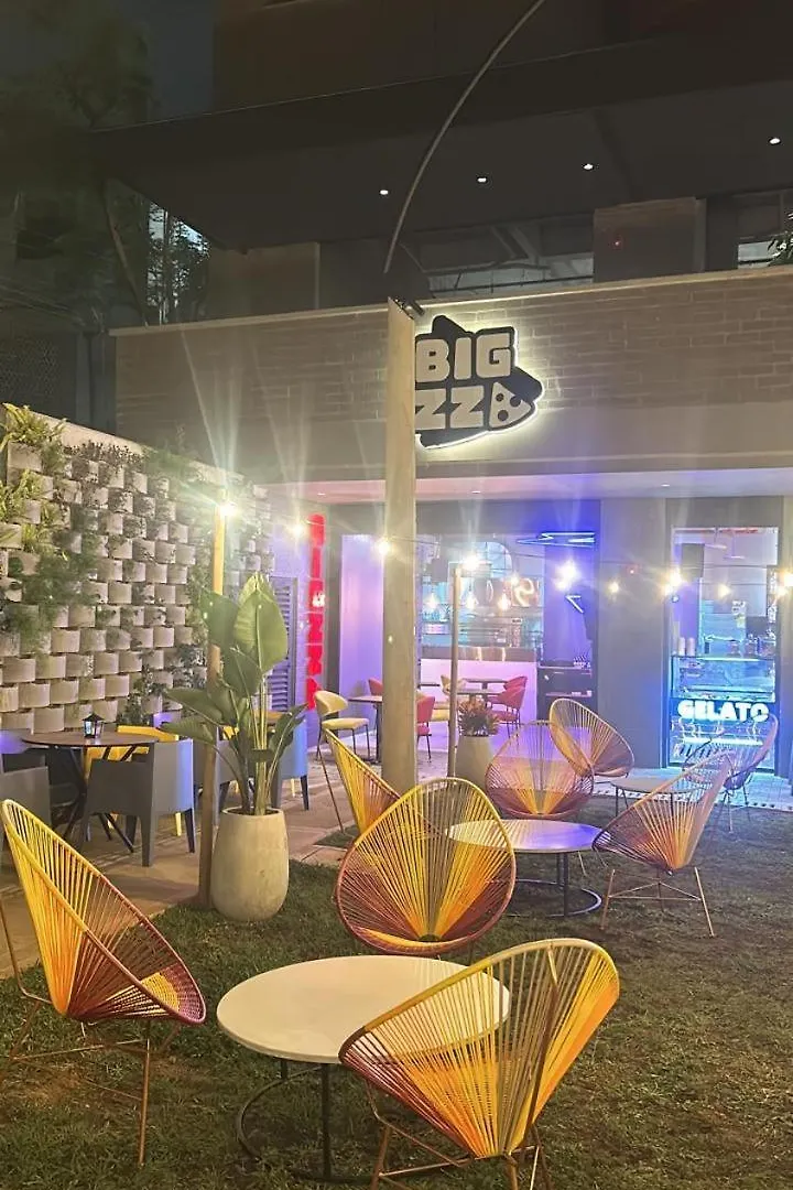 ****  Heiss Hotel Medellín Colombie